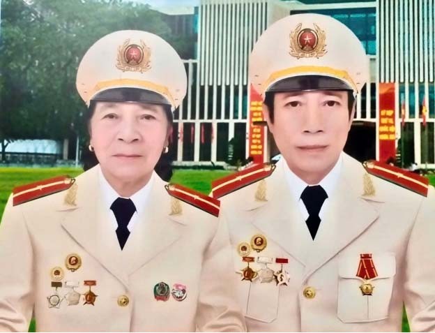Tự hào là cán bộ chiến sỹ Công an Nhân dân Tự hào là cán bộ chiến sỹ Công an Nhân dân