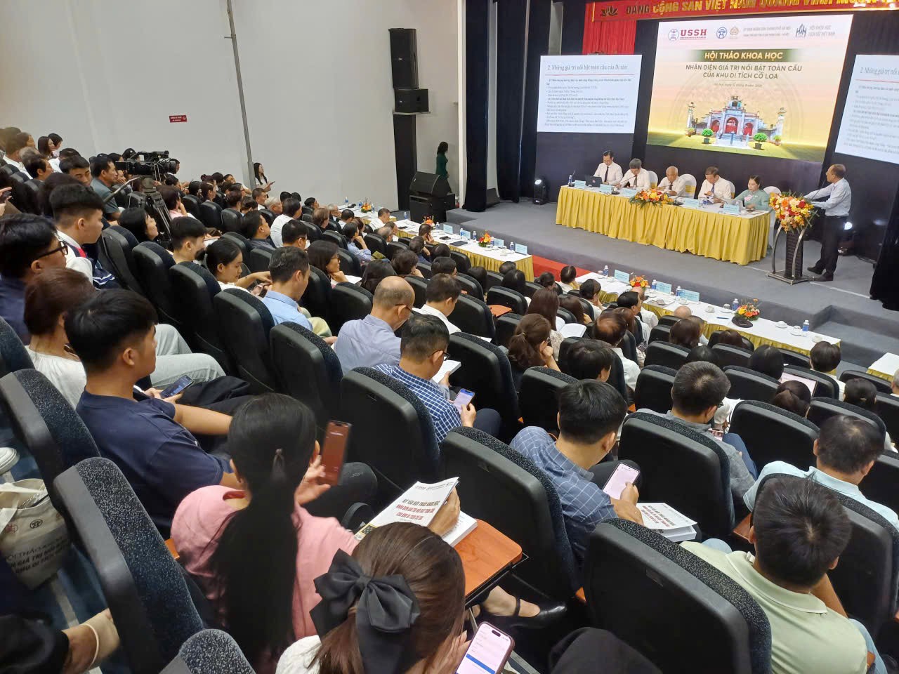 Đông đảo các nhà khoa học, chuyên gia, đại biểu tham dự Hội thảo