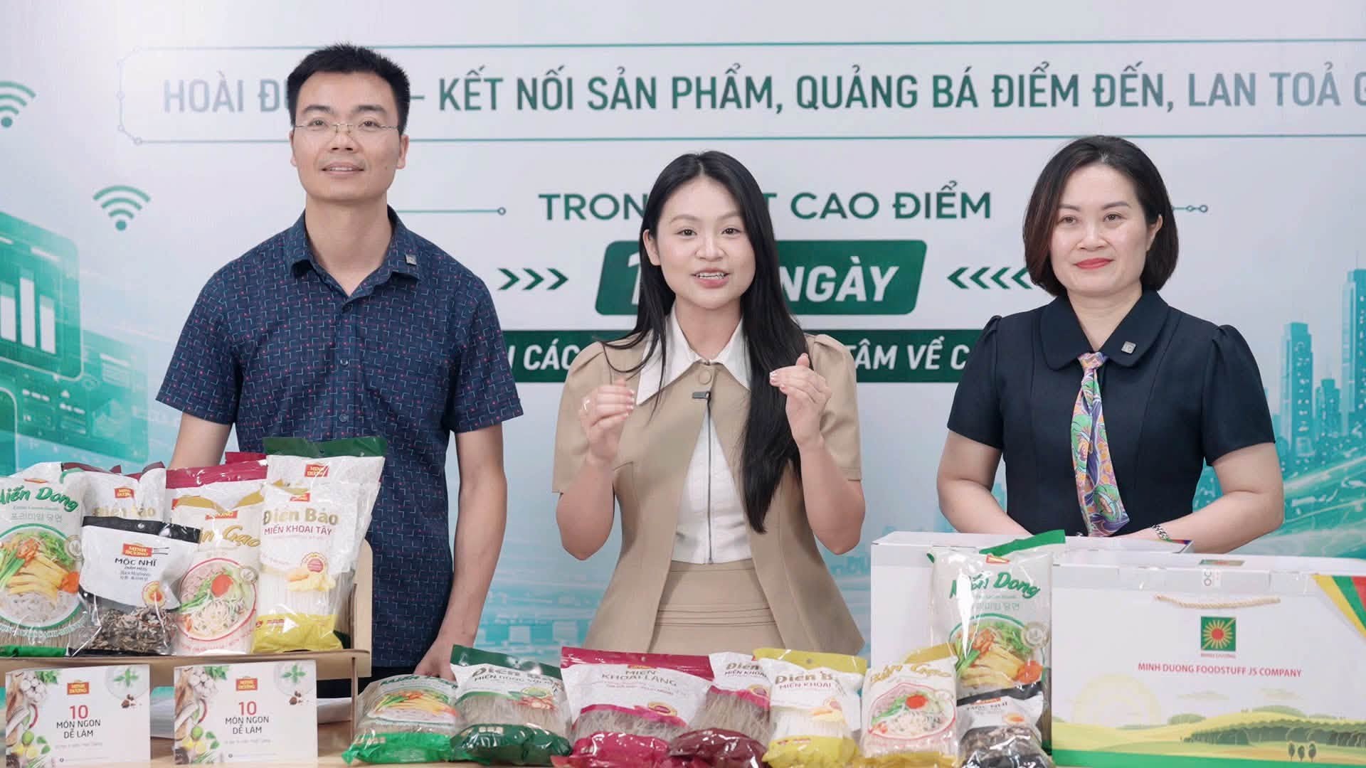 Livestream mở thêm cánh cửa thị trường cho sản phẩm OCOP Hoài Đức