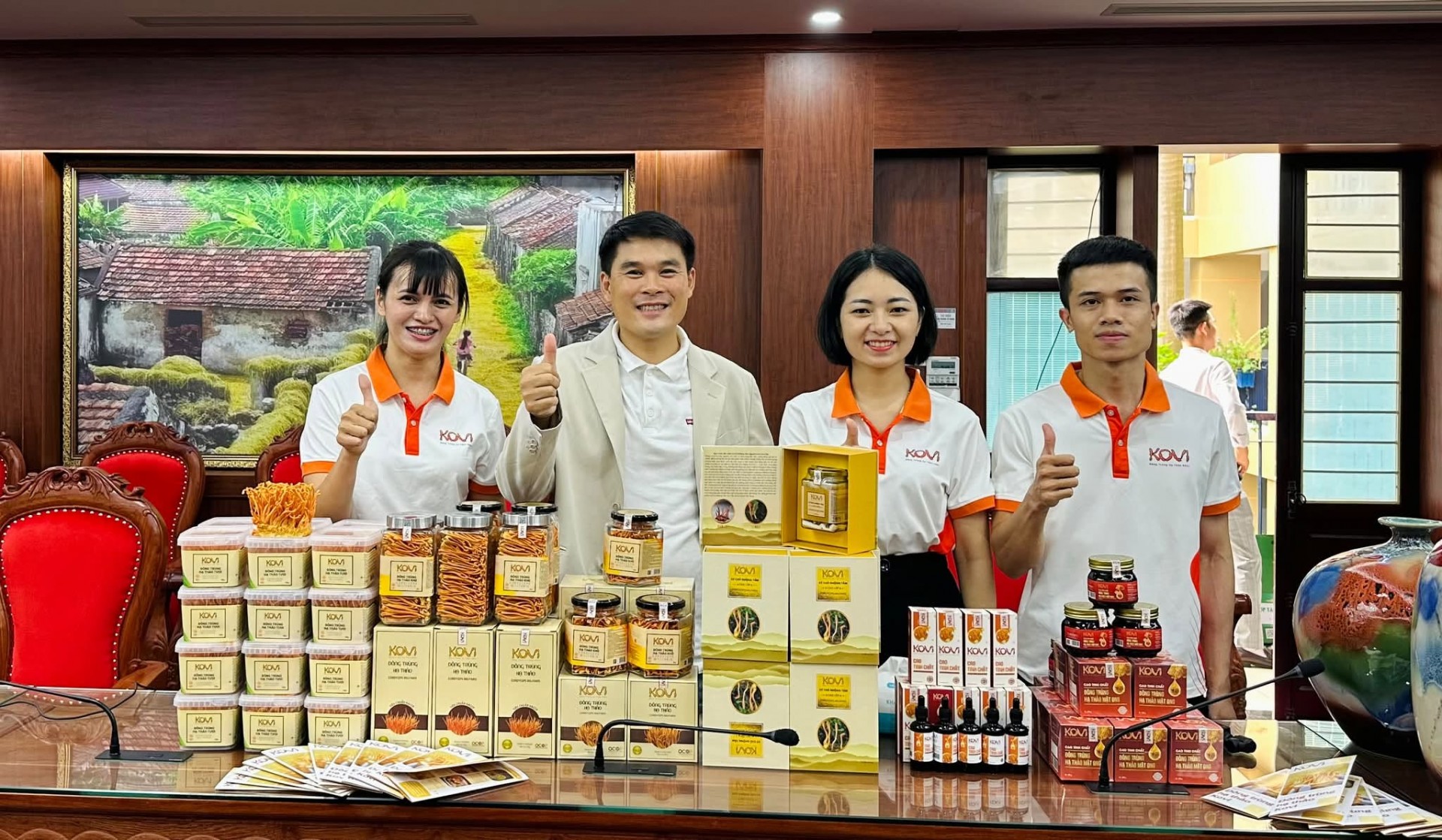 Đông trùng hạ thảo KOVI dự thi đánh giá, phân hạng sản phẩm Ocop thành phố Hà Nội năm 2026.