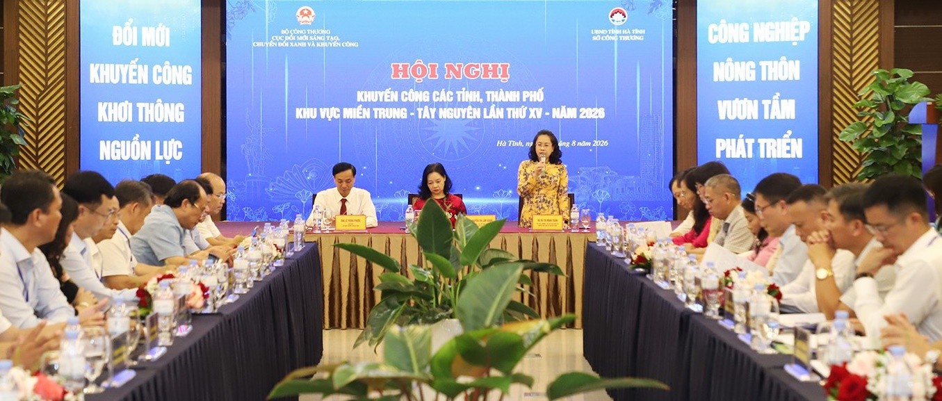 Hội nghị khuyến công các tỉnh, thành phố khu vực miền Trung - Tây Nguyên lần thứ XV Hội nghị khuyến công các tỉnh, thành phố khu vực miền Trung - Tây Nguyên lần thứ XV