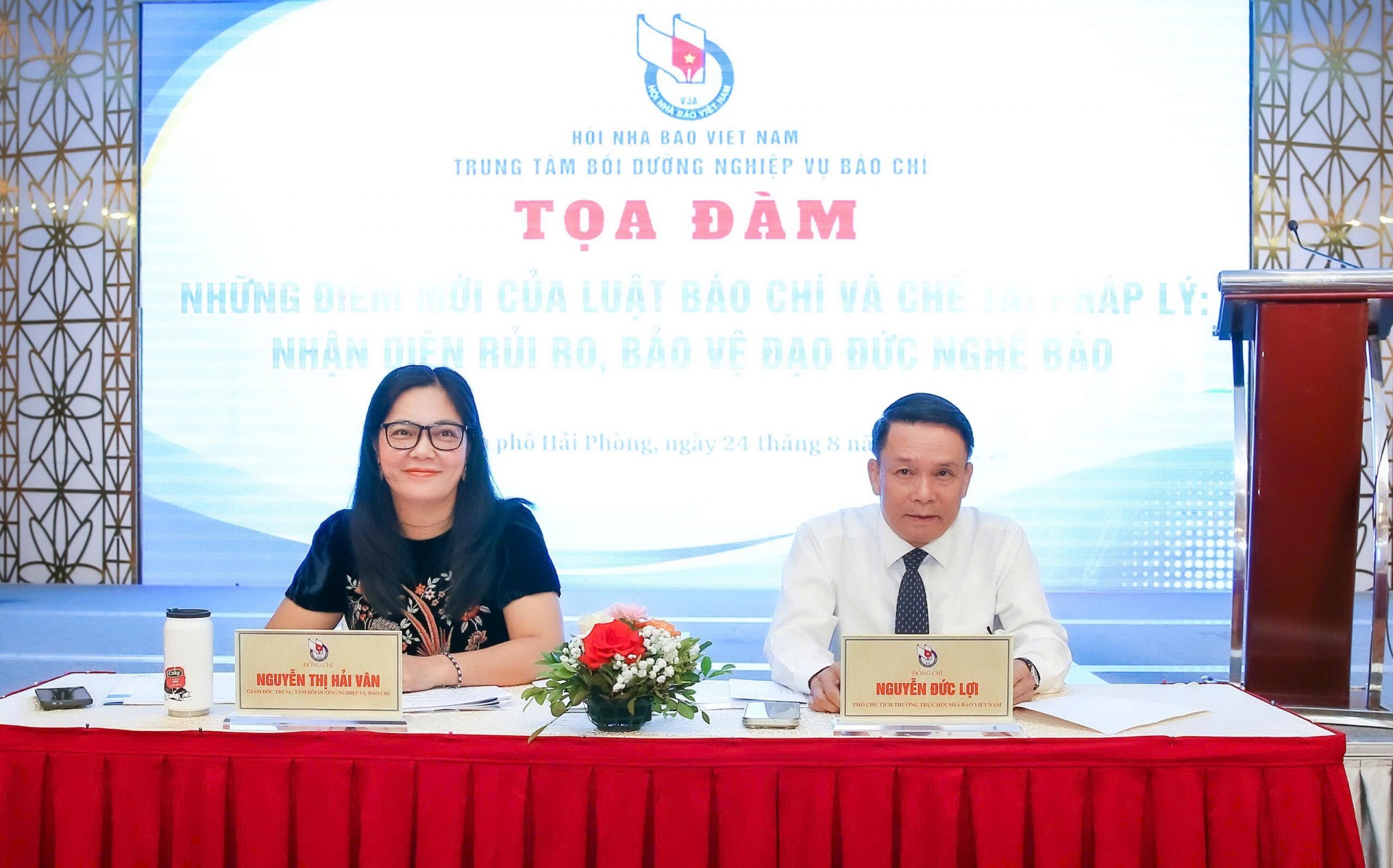Hội nhà báo Việt Nam tổ chức tọa đàm: Nhận diện rủi ro, bảo vệ đạo đức nghề báo