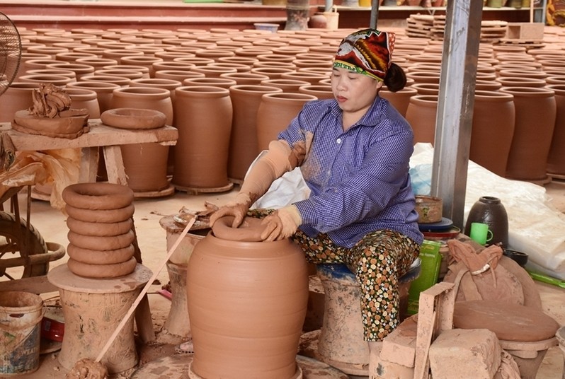 Làng gốm Phù Lãng là một trong những làng nghề truyền thống lâu đời nhất miền Bắc Làng gốm Phù Lãng là một trong những làng nghề truyền thống lâu đời nhất miền Bắc