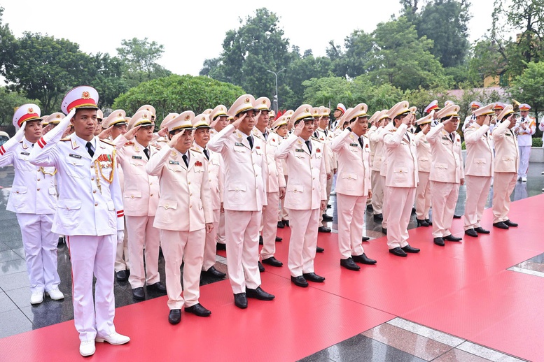 81 năm Quốc khánh: Lãnh đạo Đảng, Nhà nước vào Lăng viếng Chủ tịch Hồ Chí Minh