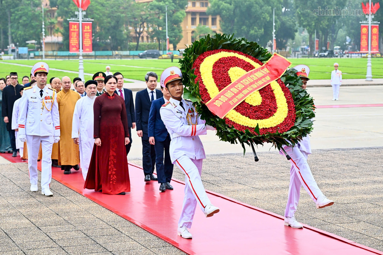 81 năm Quốc khánh: Lãnh đạo Đảng, Nhà nước vào Lăng viếng Chủ tịch Hồ Chí Minh