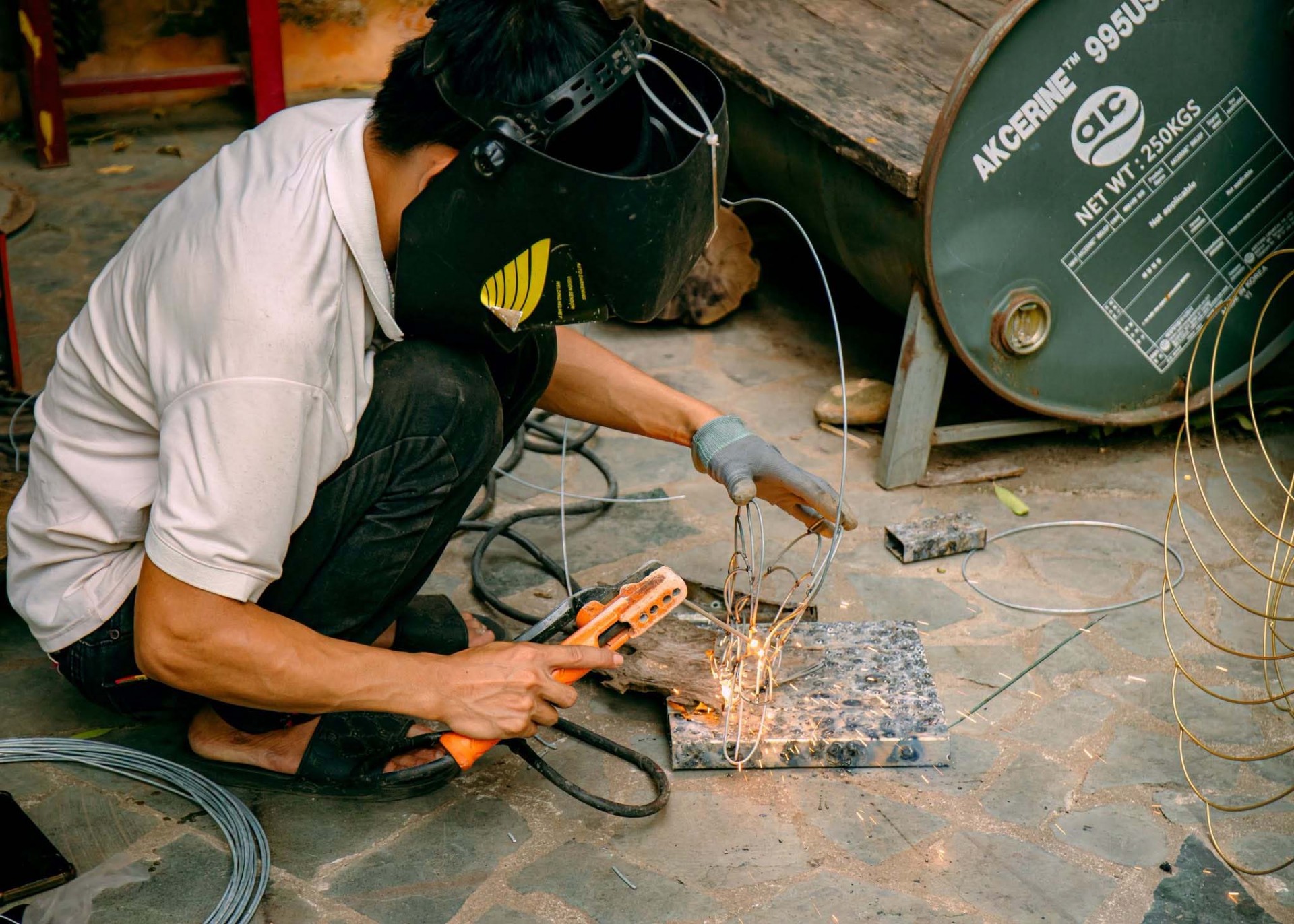 Đèn lồng chim Uyên Ương Làng nghề Sinh Dược Đèn lồng chim Uyên Ương Làng nghề Sinh Dược