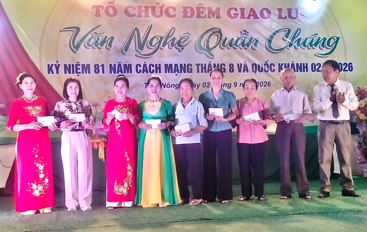 Xã Tam Nông( Phú Thọ): Thôn 9 và thôn 10 sôi nổi các hoạt động văn hóa, thể thao chào mừng 81 năm Quốc khánh 2/9 Xã Tam Nông( Phú Thọ): Thôn 9 và thôn 10 sôi nổi các hoạt động văn hóa, thể thao chào mừng 81 năm Quốc khánh 2/9