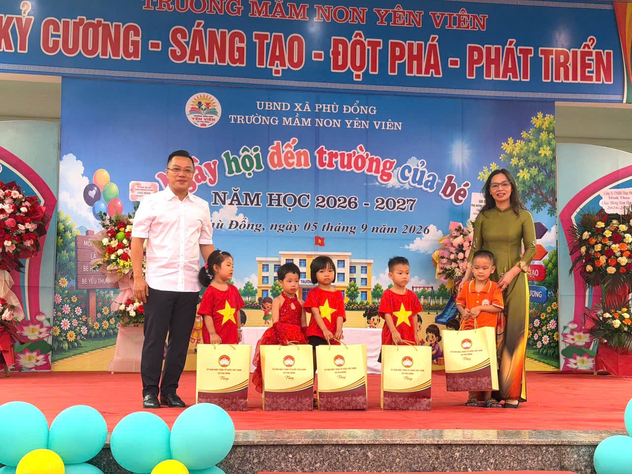 Rộn ràng ngày hội đến trường tại Mầm non Yên Viên - Phân hiệu Hoa Sữa Rộn ràng ngày hội đến trường tại Mầm non Yên Viên - Phân hiệu Hoa Sữa