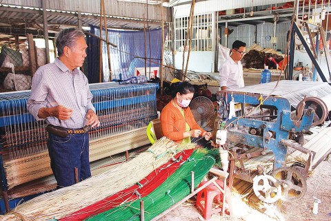 khuyen cong thuc day chuyen doi so va tu dong hoa trong san xuat cong nghiep nong thon