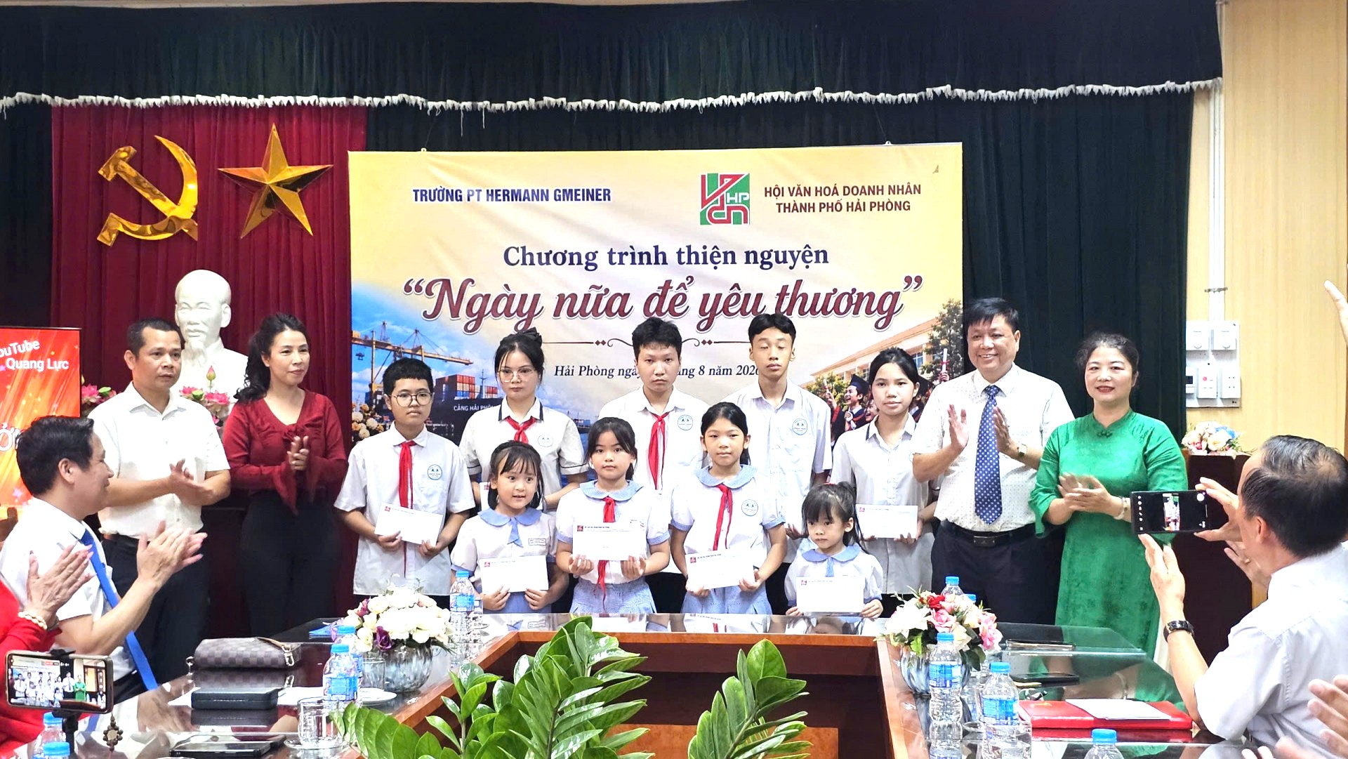 Hội Văn hóa Doanh nhân Hải Phòng lan tỏa yêu thương qua chương trình thiện nguyện Hội Văn hóa Doanh nhân Hải Phòng lan tỏa yêu thương qua chương trình thiện nguyện