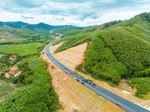 Bộ Xây dựng: Xác định nguyên nhân giải ngân chậm, thay thế nhà thầu kém năng lực