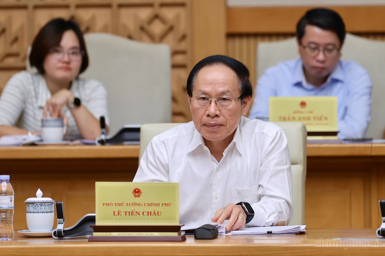 Thủ tướng: Tuyệt đối không để lợi ích cục bộ, lợi ích ngành, lợi ích nhóm chi phối chính sách