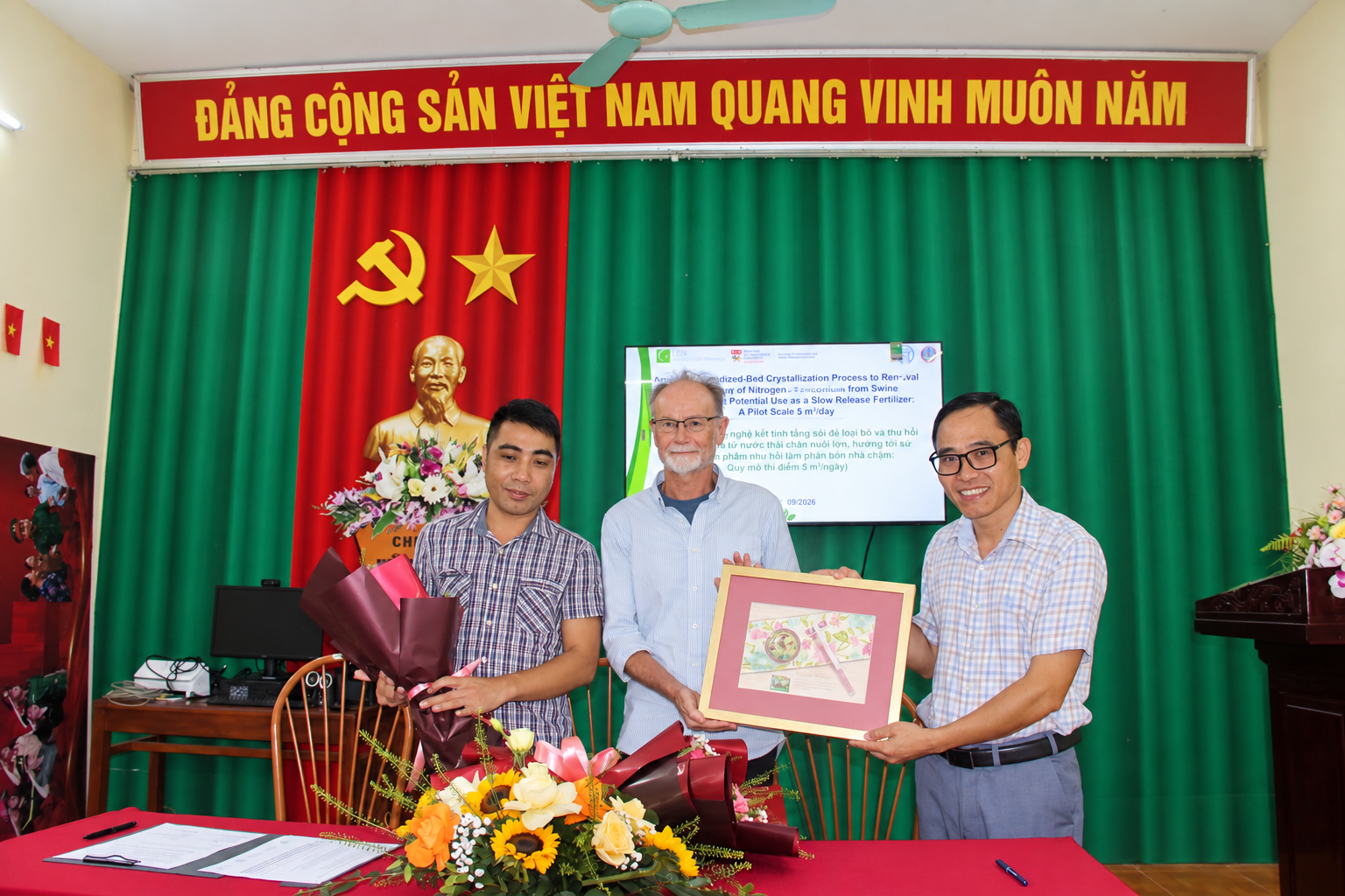 Tìm giải pháp thu hồi nitơ, phốt pho và kali từ nước thải chăn nuôi lợn Tìm giải pháp thu hồi nitơ, phốt pho và kali từ nước thải chăn nuôi lợn