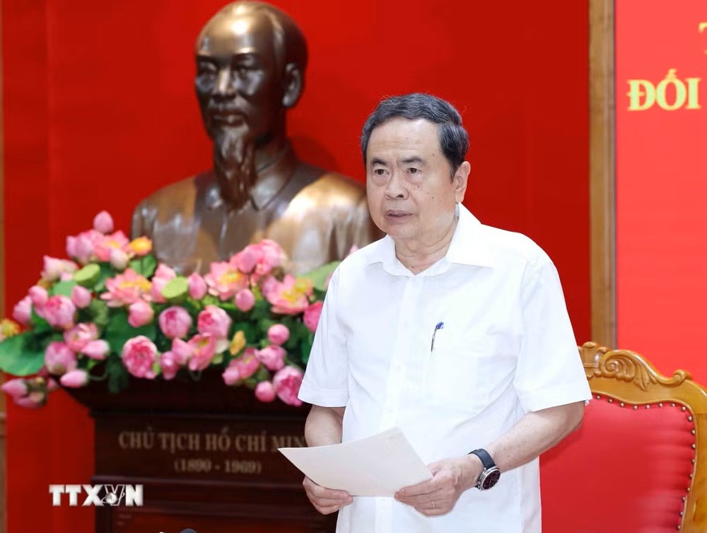 Thông qua dự thảo Báo cáo kết quả kiểm tra, giám sát đối với Ban Thường vụ Đảng ủy các cơ quan Đảng Trung ương Thông qua dự thảo Báo cáo kết quả kiểm tra, giám sát đối với Ban Thường vụ Đảng ủy các cơ quan Đảng Trung ương