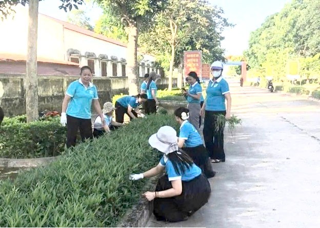 Xã Thanh Hóa (Thanh Hóa): Thắp sáng làng quê, tô xanh cuộc sống