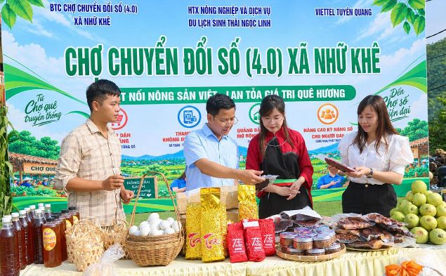 nhu khe dua dac san tuyen quang len cho so