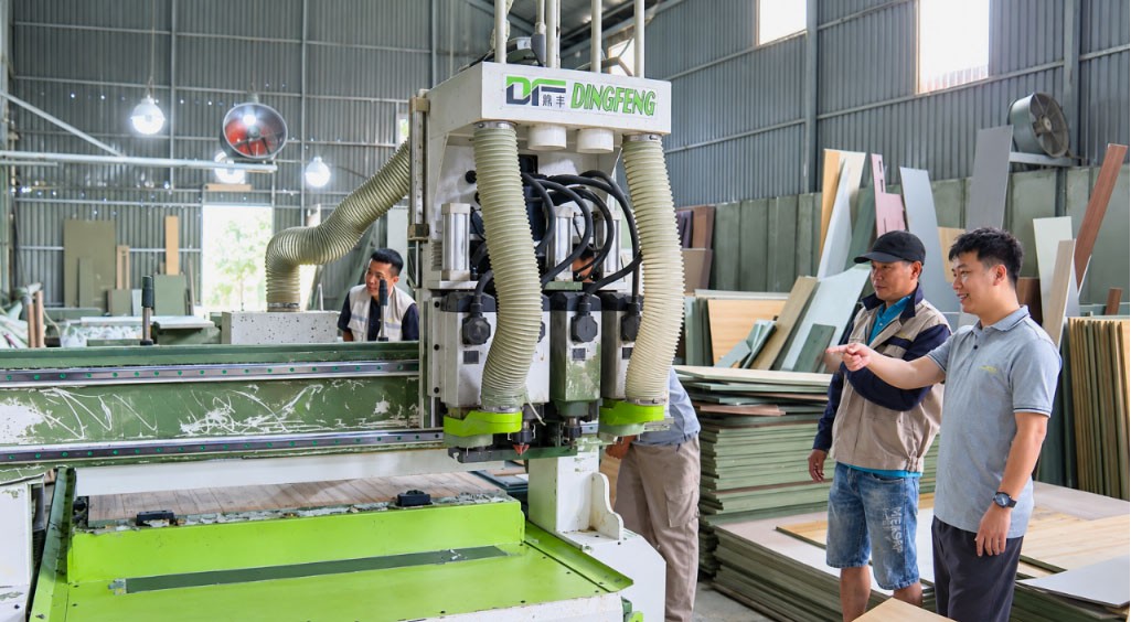 Nguồn vốn khuyến công tiếp sức nhiều cơ sở sản xuất tại tỉnh Điện Biên có thêm nguồn lực đầu tư các thiết bị tự động hóa phục vụ sản xuất. Nguồn vốn khuyến công tiếp sức nhiều cơ sở sản xuất tại tỉnh Điện Biên có thêm nguồn lực đầu tư các thiết bị tự động hóa phục vụ sản xuất.