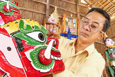 nguoi giu hon mat na truyen thong cua dong bao khmer