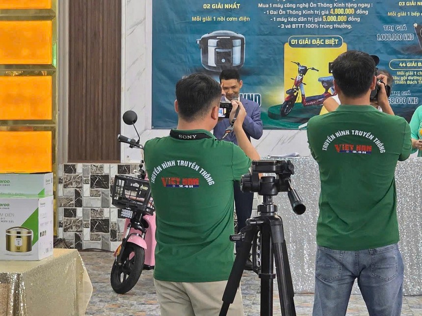 Việt Nam 24H: Cầu nối truyền thông số cho doanh nghiệp Việt Việt Nam 24H: Cầu nối truyền thông số cho doanh nghiệp Việt