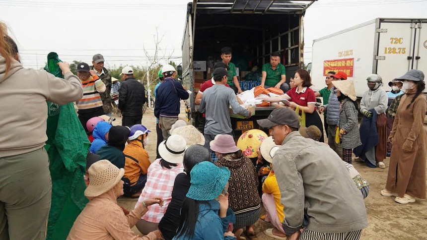Việt Nam 24H: Cầu nối truyền thông số cho doanh nghiệp Việt Việt Nam 24H: Cầu nối truyền thông số cho doanh nghiệp Việt