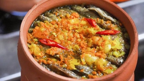 ca com kho to lam nhung dua dac san xu nghe vuon xa