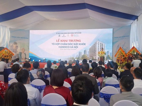 khai truong to hop cham soc suc khoe handico ha noi