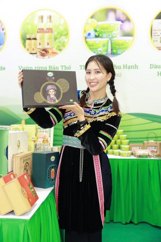 co gai co lao dung htx tu niem tin cong dong