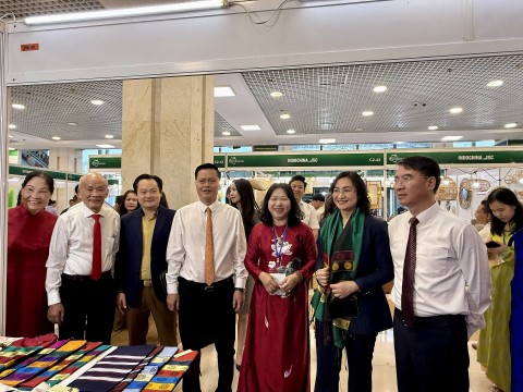 nguyen dai nang ong to nghe cham cuu o viet nam