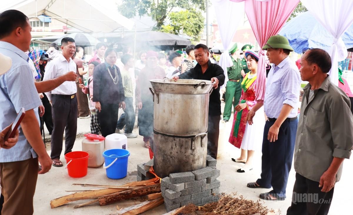 Nghĩa Thuận quảng bá OCOP, du lịch qua Ngày hội Văn hóa các dân tộc Nghĩa Thuận quảng bá OCOP, du lịch qua Ngày hội Văn hóa các dân tộc