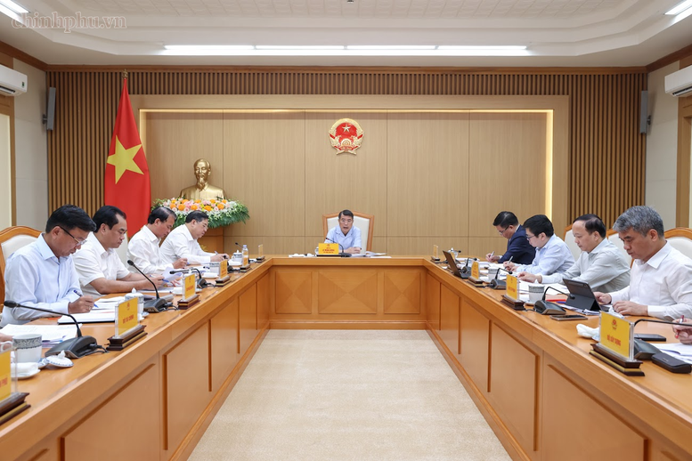 Thủ tướng: Cung ứng đủ điện là điều kiện tiên quyết cho các mục tiêu phát triển