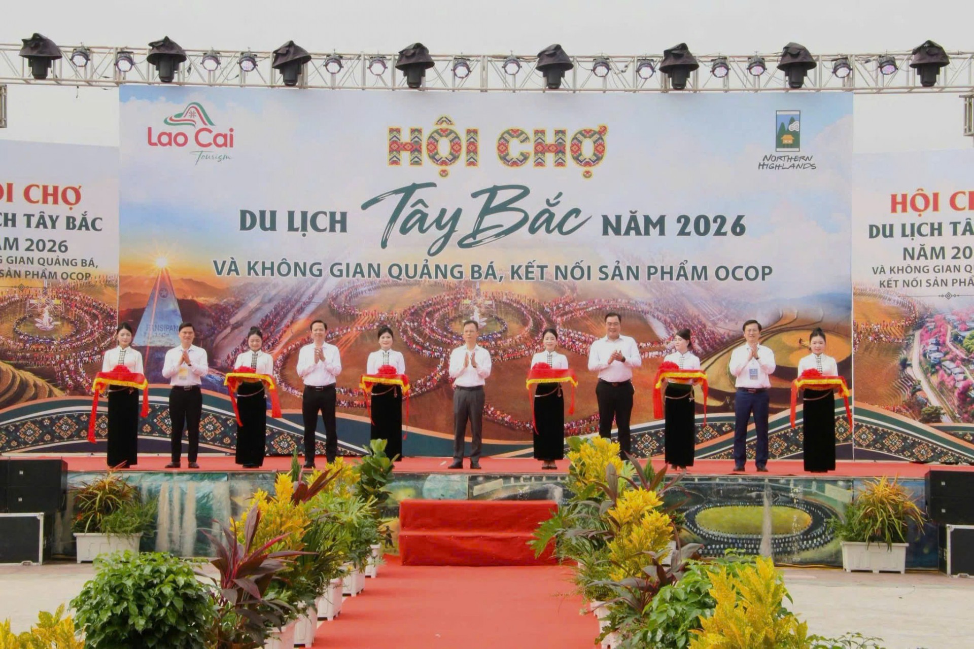 Lào Cai: Khai mạc không gian quảng bá, kết nối sản phẩm OCOP gắn với du lịch Lào Cai: Khai mạc không gian quảng bá, kết nối sản phẩm OCOP gắn với du lịch