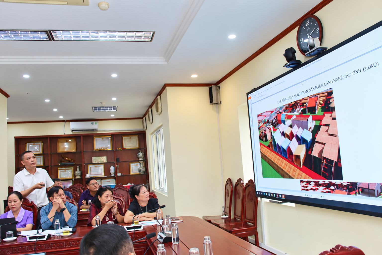 ông Nguyễn Bá Bằng, Phó Trưởng phòng Phát triển nông thôn, Sở Nông nghiệp và Môi trường Hà Nội