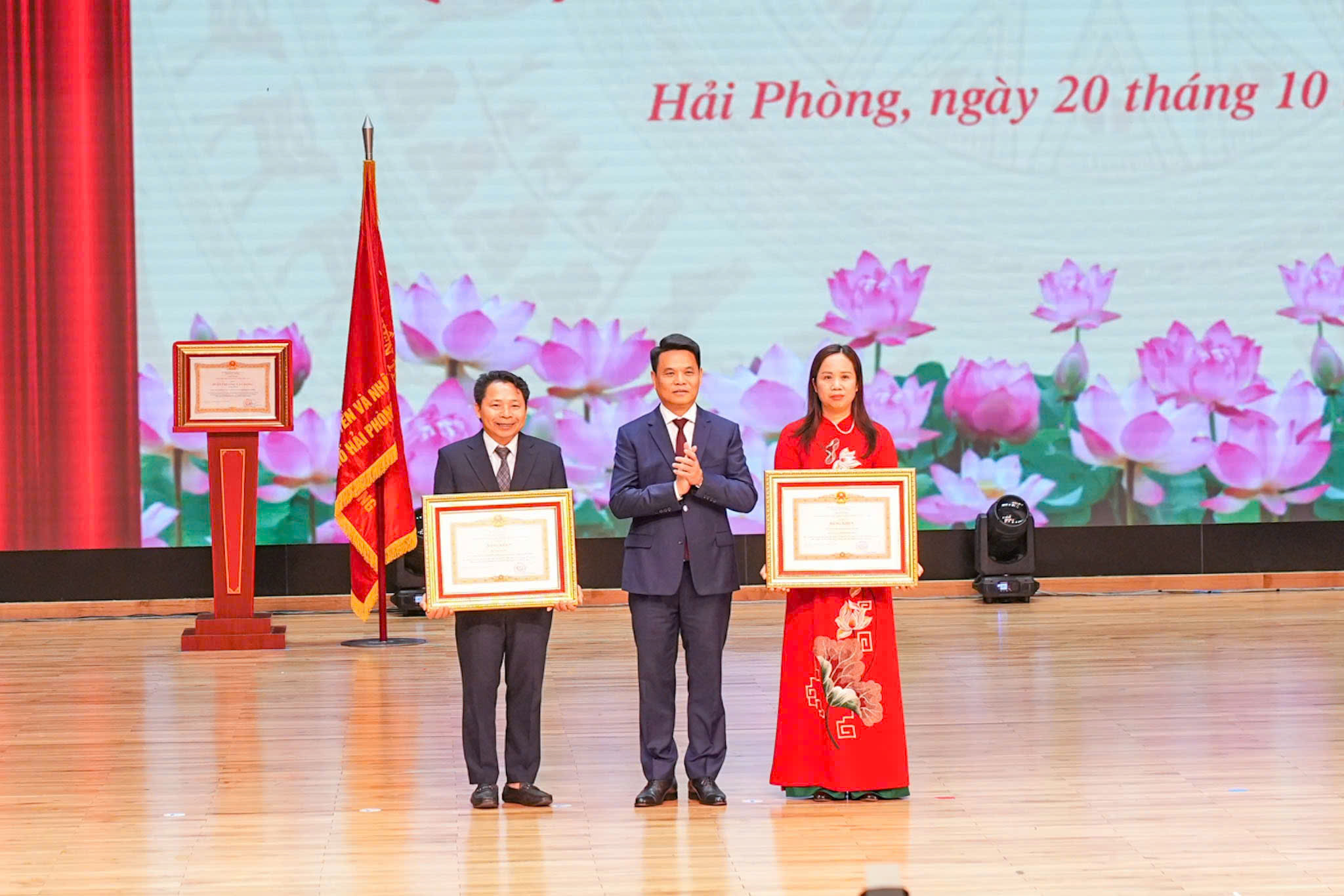 Kỷ niệm 80 năm ngày Bác Hồ về thăm thành phố Hải Phòng Kỷ niệm 80 năm ngày Bác Hồ về thăm thành phố Hải Phòng