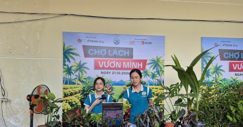 livestream cong dong cho lach vuon minh