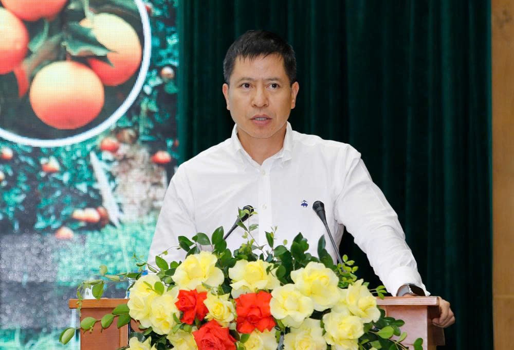 Ông Nguyễn Minh Tiến, Giám đốc Trung tâm Xúc tiến thương mại Nông nghiệp, phát biểu tại hội nghị.