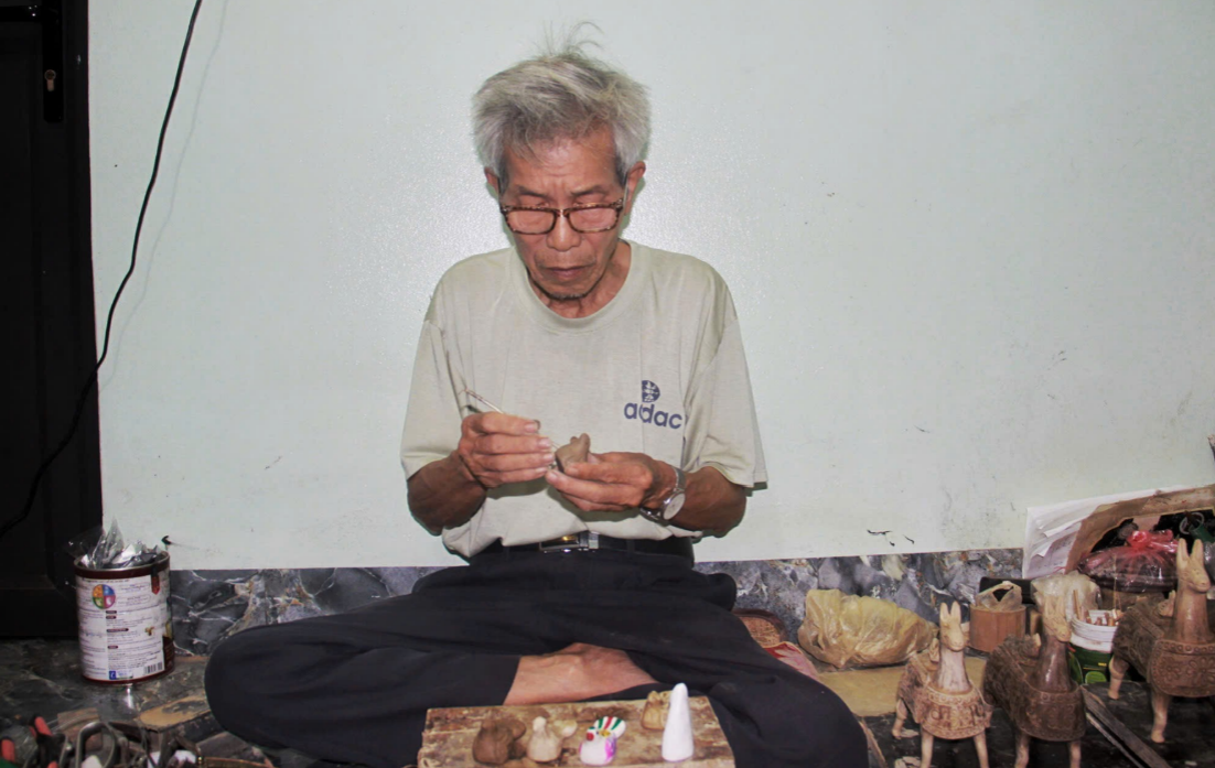 Hai thế hệ, một miền ký ức chưa từng ngủ quên