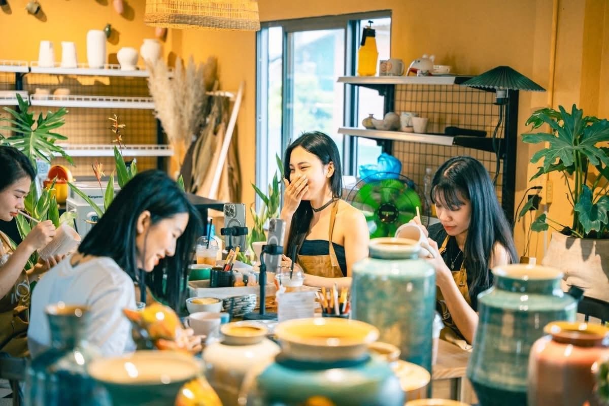 Bát Tràng phát huy giá trị làng nghề, tạo động lực phát triển nông thôn bền vững Bát Tràng phát huy giá trị làng nghề, tạo động lực phát triển nông thôn bền vững