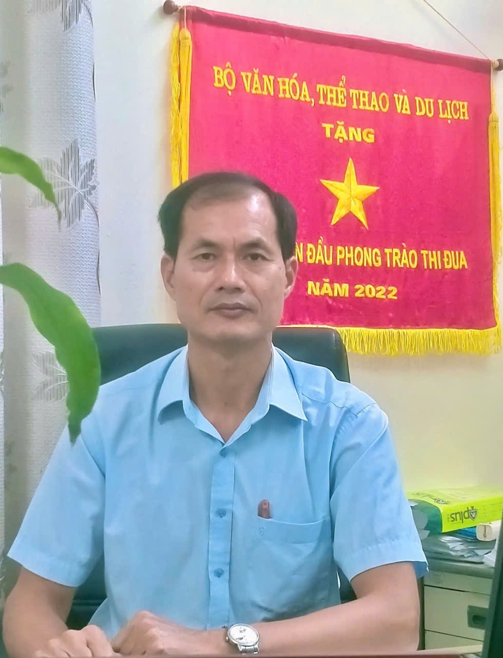 Ông Nguyễn Hữu Khánh, Phó Giám đốc Trung tâm Dịch vụ tổng hợp xã Đan Phượng.