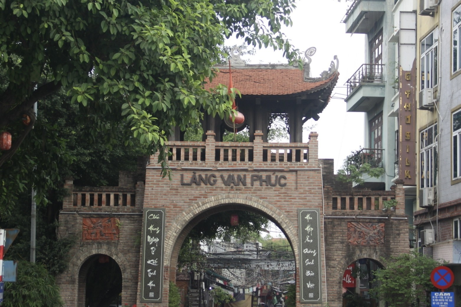 Làng lụa Vạn Phúc: Dệt tiếp giấc mơ từ khung cửi xưa Làng lụa Vạn Phúc: Dệt tiếp giấc mơ từ khung cửi xưa