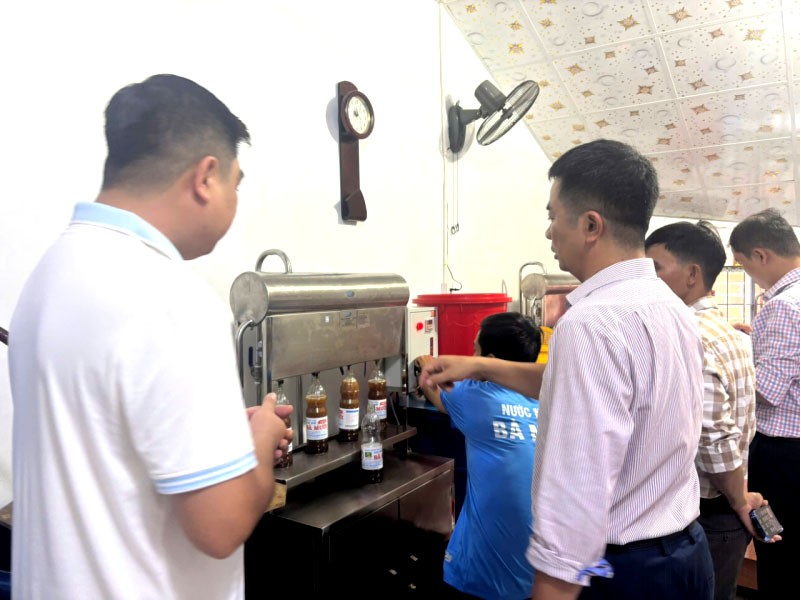 Hội đồng nghiệm thu kiểm tra quá trình vận hành của máy móc thiết bị tại cơ sở