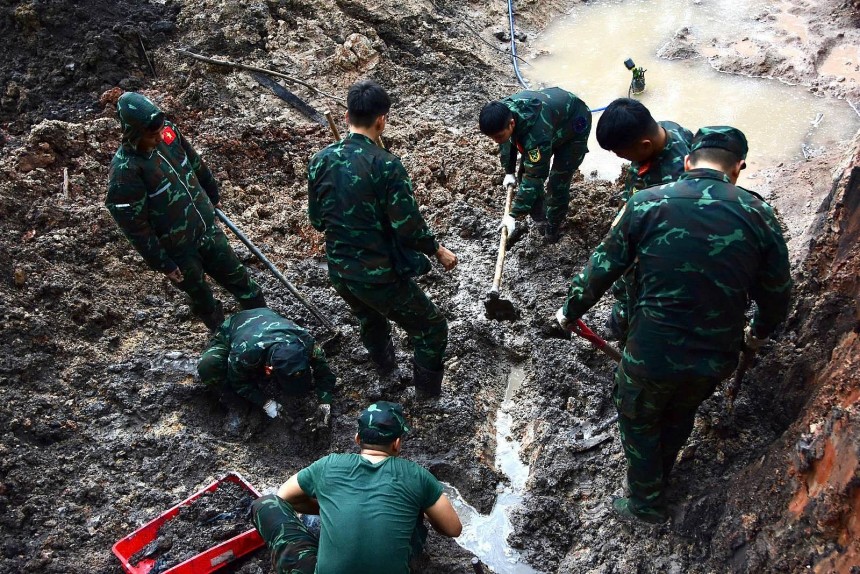 “Hội nghị tổng kết nhiệm vụ năm 2026 và sơ kết giai đoạn 1 Chiến dịch 500 ngày đêm đẩy mạnh tìm kiếm, quy tập và xác định danh tính hài cốt liệt sĩ” diễn ra vào ngày 29/10, tại Hội trường Ủy ban nhân dân Thành phố “Hội nghị tổng kết nhiệm vụ năm 2026 và sơ kết giai đoạn 1 Chiến dịch 500 ngày đêm đẩy mạnh tìm kiếm, quy tập và xác định danh tính hài cốt liệt sĩ” diễn ra vào ngày 29/10, tại Hội trường Ủy ban nhân dân Thành phố
