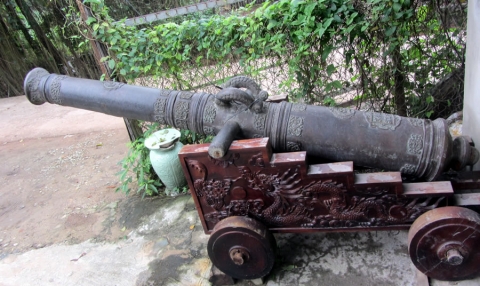 ban tay vang cua nghe nhan duc dong