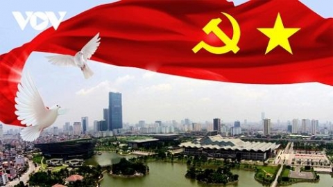 dai hoi xiii cua dang kien dinh sang tao de dua dat nuoc phat trien nhanh va ben vung