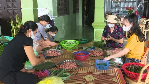 quang binh cac co so san xuat san pham truyen thong hoi ha vao vu tet