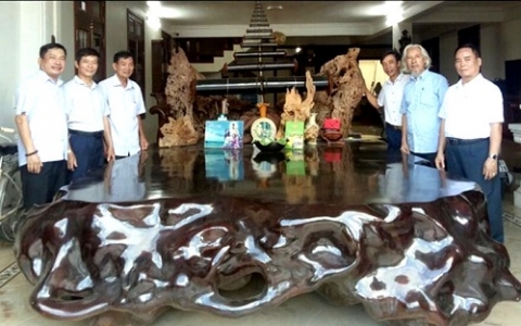 nghe nhan khong minh loan voi co so san xuat do go thien minh phu