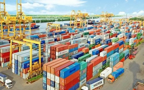xuat nhap khau viet nam nam 2021 tang hon 100 ty usd