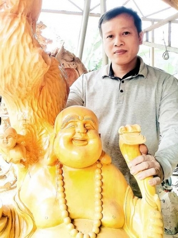 nguoi co cong dua nghe san xuat do go my nghe ve vo mieu thanh son phu tho