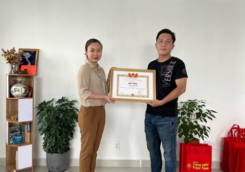 vpdd mn tap chi lang nghe viet nam to chuc tong ket cuoi nam
