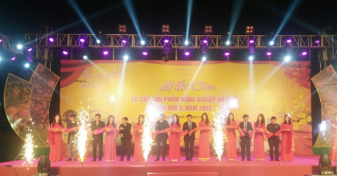 100 gian hang tham gia le hoi cam va cac san pham nong nghiep ha tinh lan thu 5