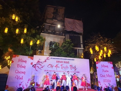 hoan kiem khai mac nhieu hoat dong van hoa mung dang mung xuan quy mao tet viet tet pho 2023